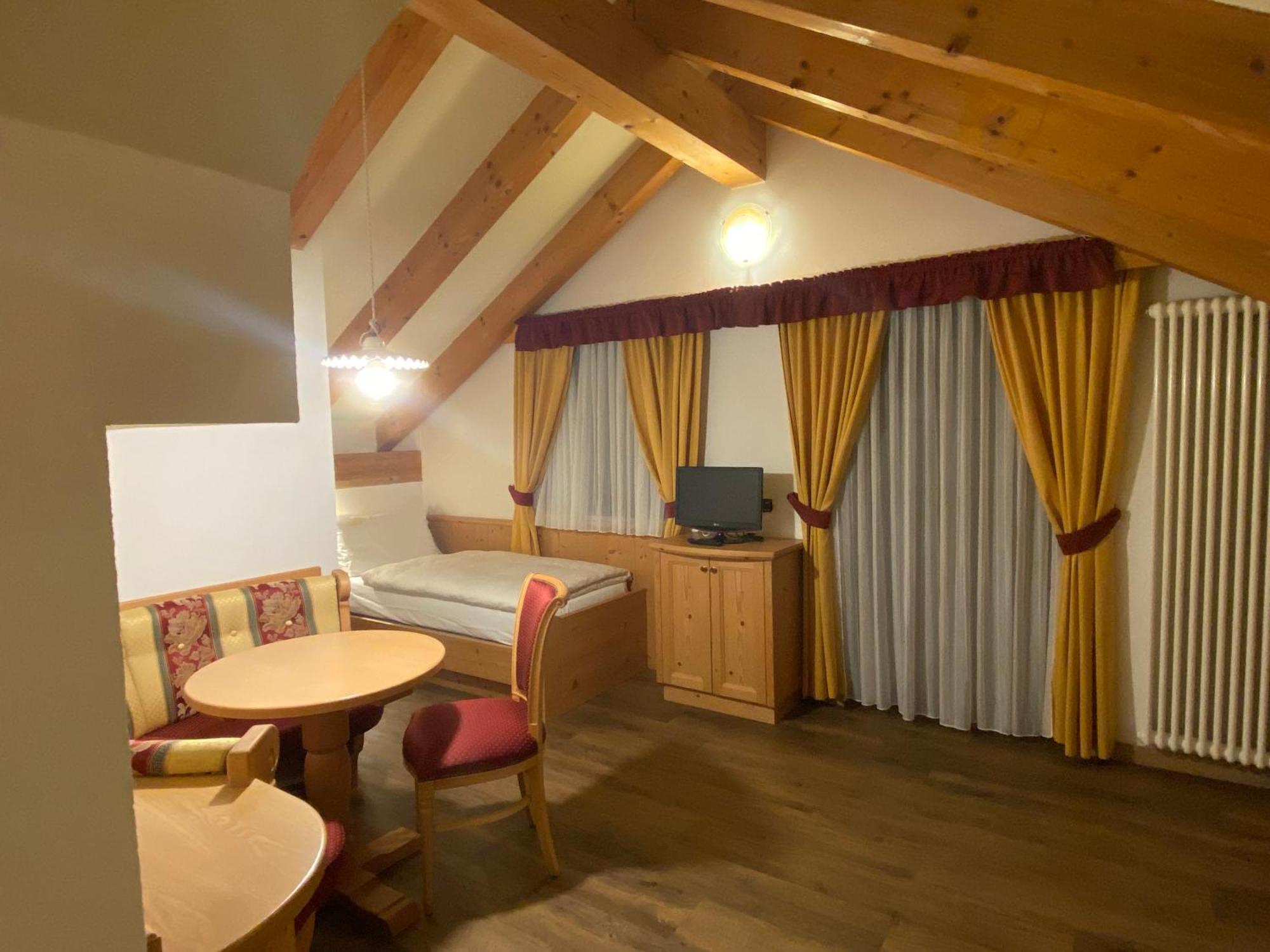 Hotel Terme Antico Bagno Поцца-ди-Фасса Номер фото